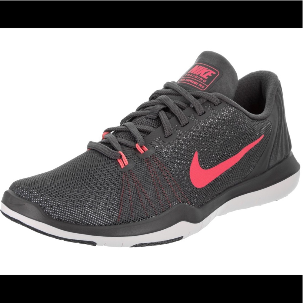 NIKE Flex supreme tr5